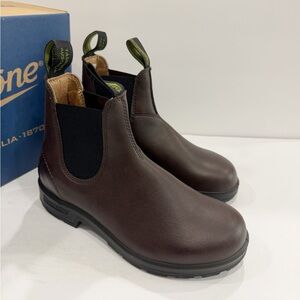 Blundstone 2116 Vegan Chelsea Ankle Boots